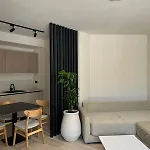 מלון דירות Emera 3*