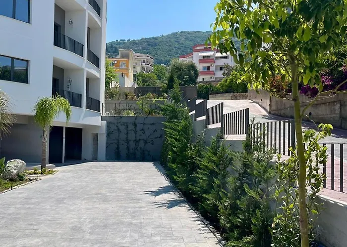Emera 3*