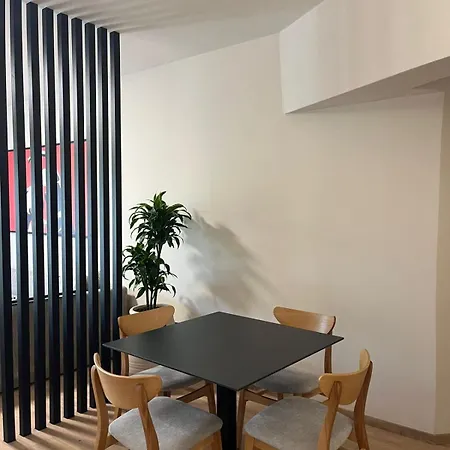 Apartmanhotel Emera *