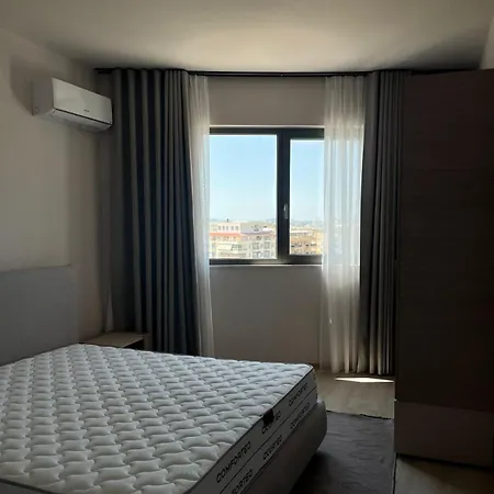 Emera Apartmanhotel *