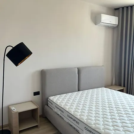Emera Apartmanhotel *