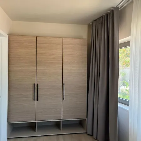 Emera Apartmanhotel Vlora