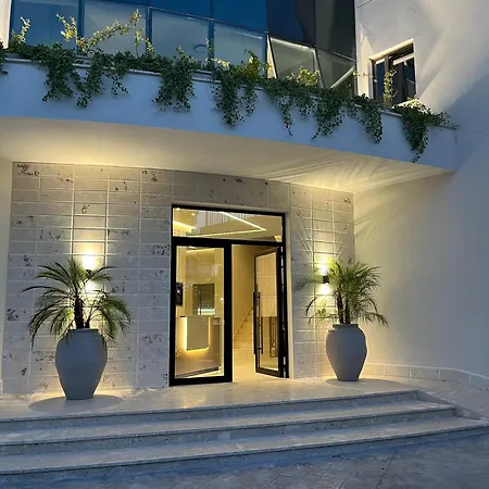 Emera Apartmanhotel Vlora