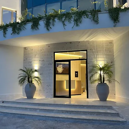 Emera Apartmanhotel *