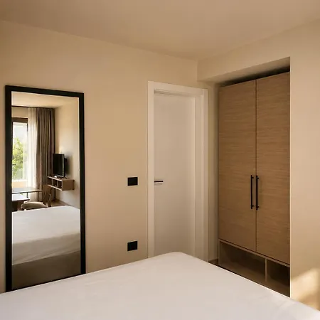 Emera Aparthotel Vlorë