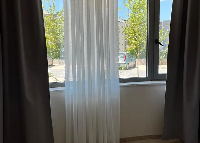 Emera Apartahotel