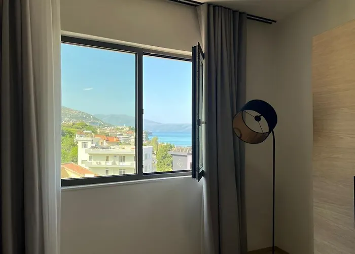 Emera Apartahotel